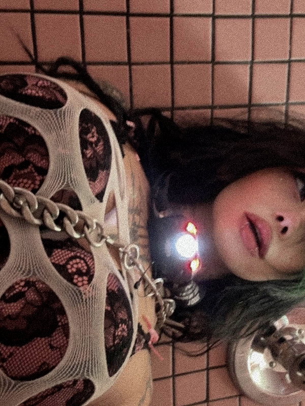 zommmbri instagram image archive image