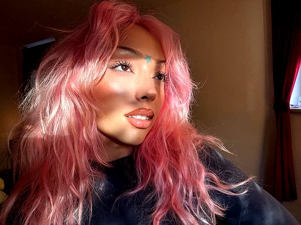 v.qx instagram image archive image