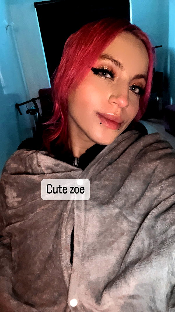 cyber_zoe_ instagram image archive image