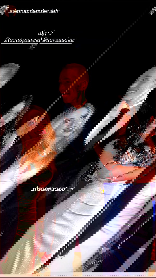 nevaaadaa nevaaadaa archive image