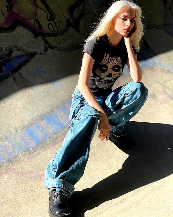 alien.hanna instagram image archive image