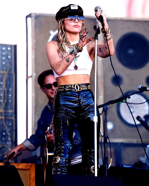 mileycyrus instagram image archive image