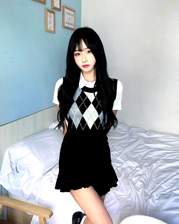 lai_931201 instagram image archive image