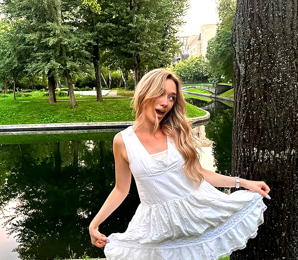 avestanova instagram image archive image