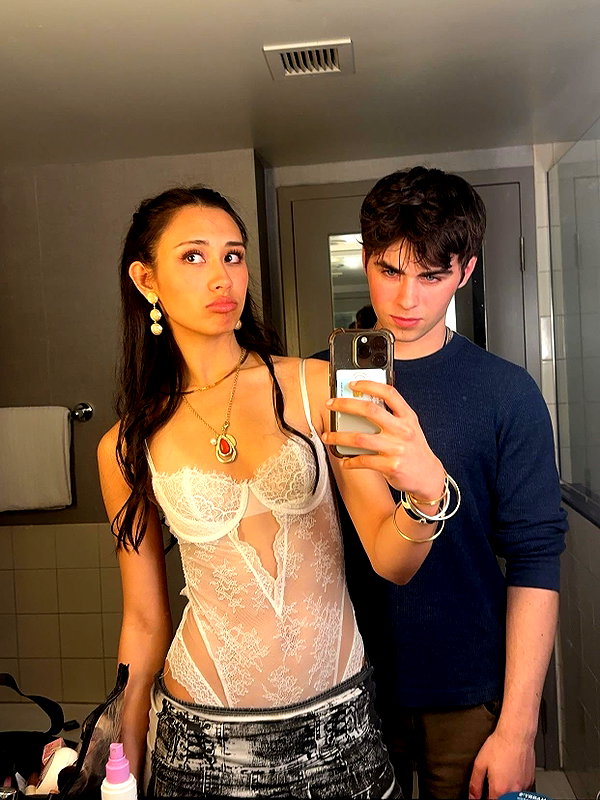 cait.knight instagram image archive image