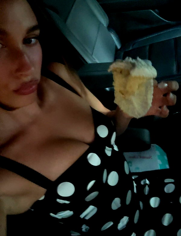 haileybieber instagram image archive image