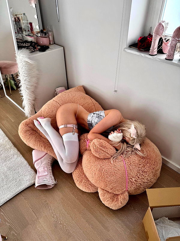 milkiwifey instagram image archive image