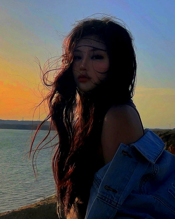ll.lu1s instagram image archive image