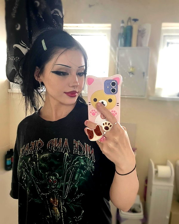 xoreniiiiii instagram image archive image