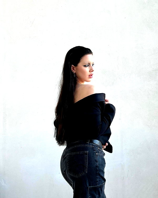 anna.utka22 instagram image archive image
