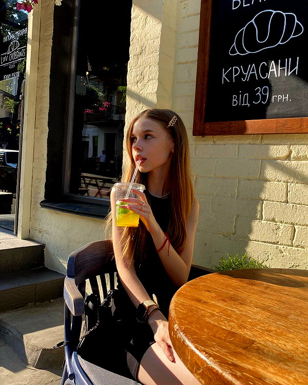 kristti.a instagram image archive image