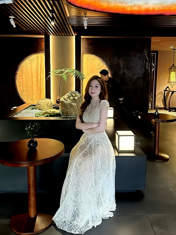 lyhythuedoxinh instagram image archive image