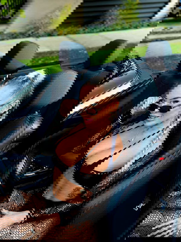 itshayleydavies itshayleydavies archive image