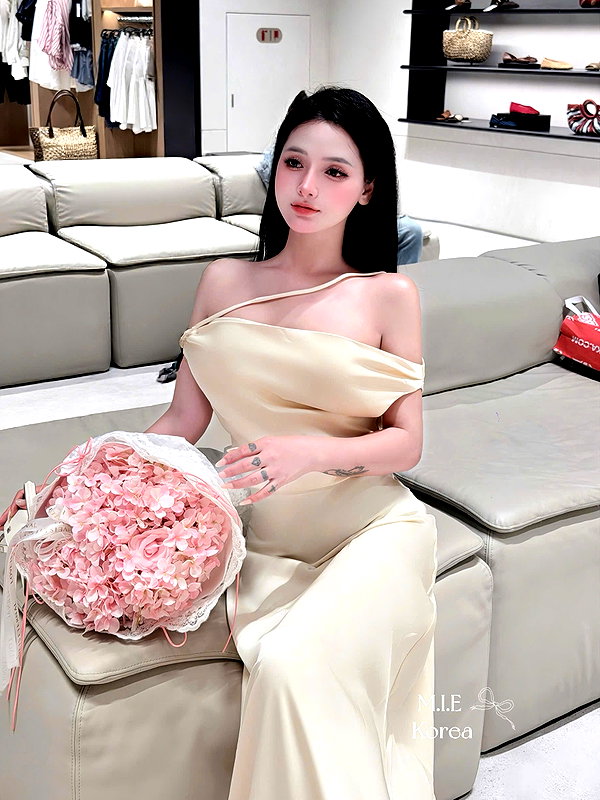 lyhythuedoxinh instagram image archive image