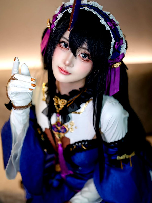 miee_cos instagram image archive image