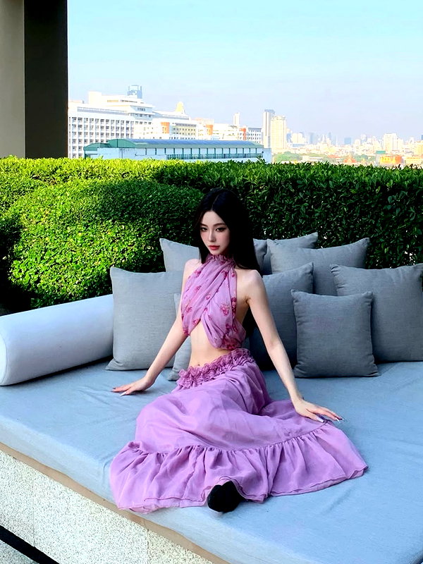 lyhythuedoxinh instagram image archive image