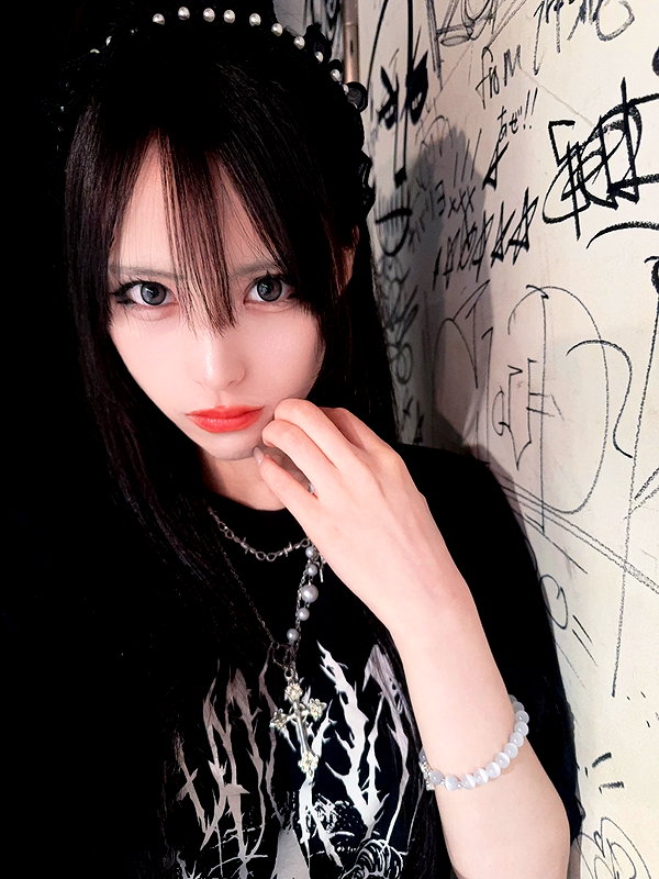 yamikumo_leisa instagram image archive image