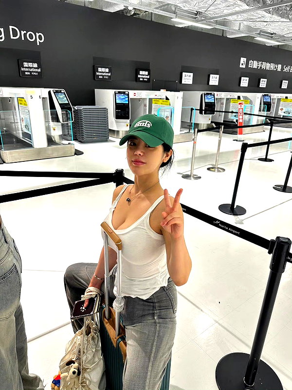 ro_bbin123 instagram image archive image