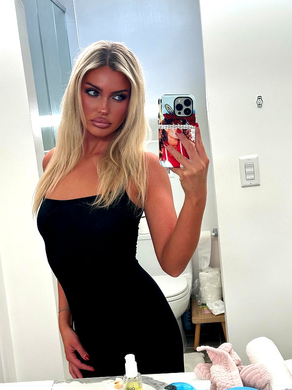 lizrrossi instagram image archive image