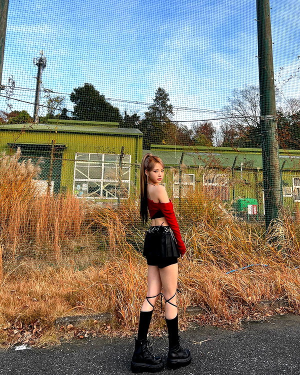 hhh.e_c.v instagram image archive image