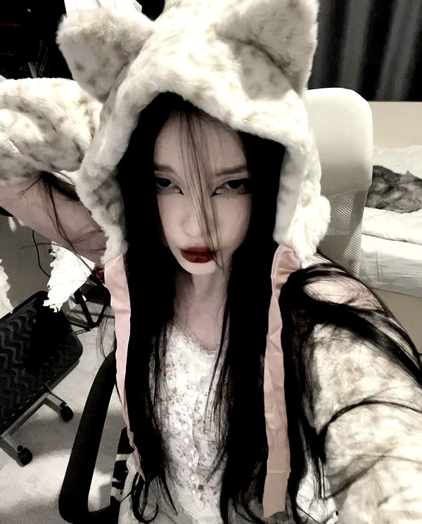 glowmoonshorty instagram image archive image