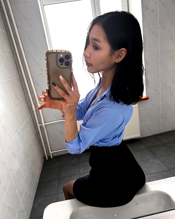 indra0102_ instagram image archive image