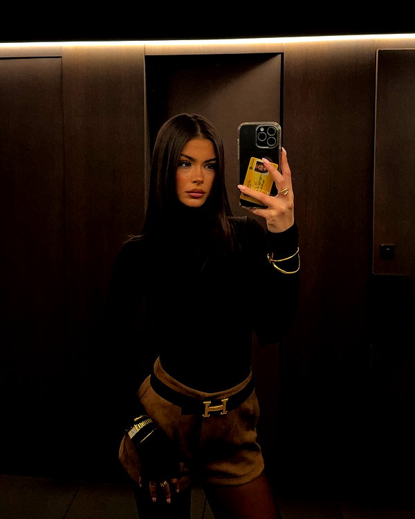 oliviaphillipps instagram image archive image