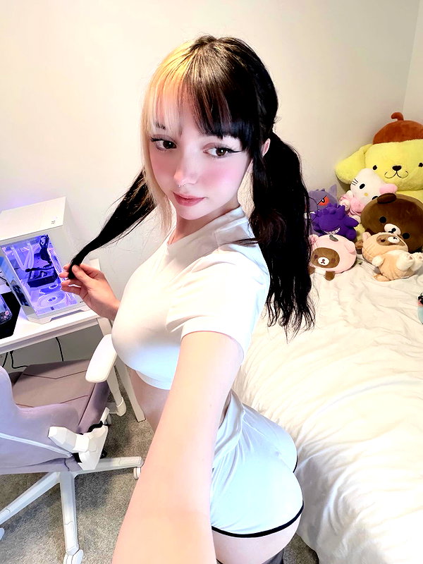 mia4rentz instagram image archive image