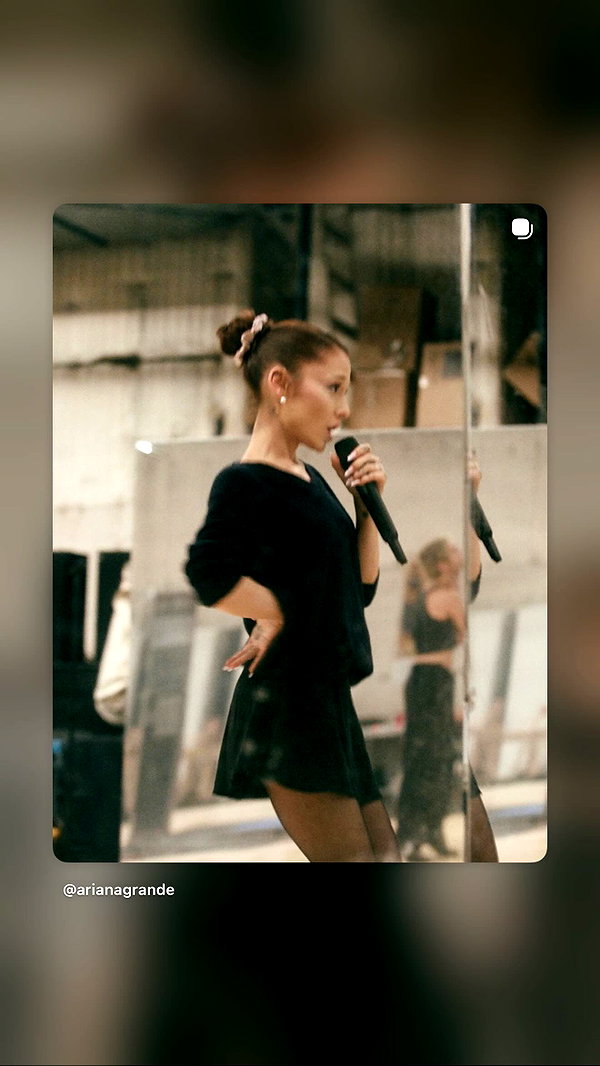 arianagrande instagram image archive image