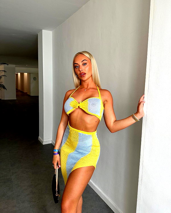 rhiannonbluee instagram image archive image