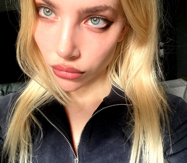 anya4everr instagram image archive image