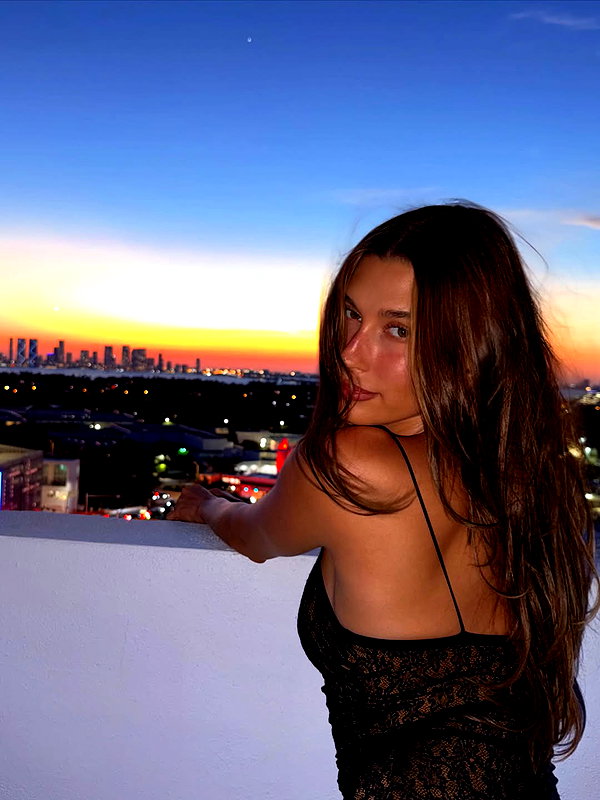 haileybieber instagram image archive image