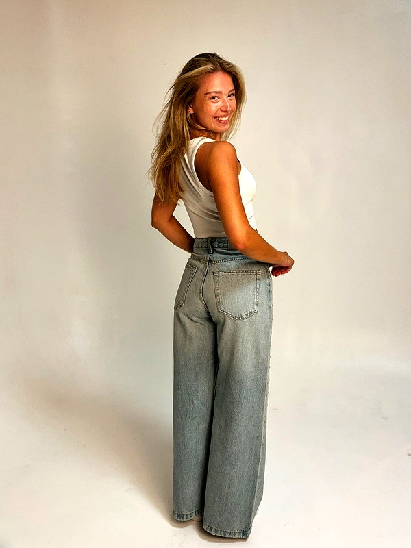 danamrts instagram image archive image