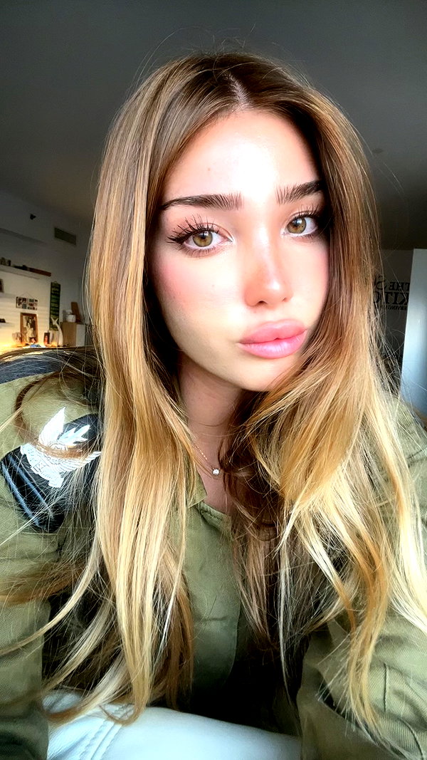 orya.xx instagram image archive image