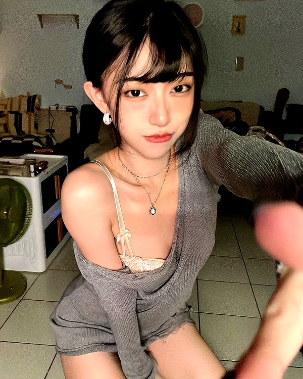 ge.more_x instagram image archive image