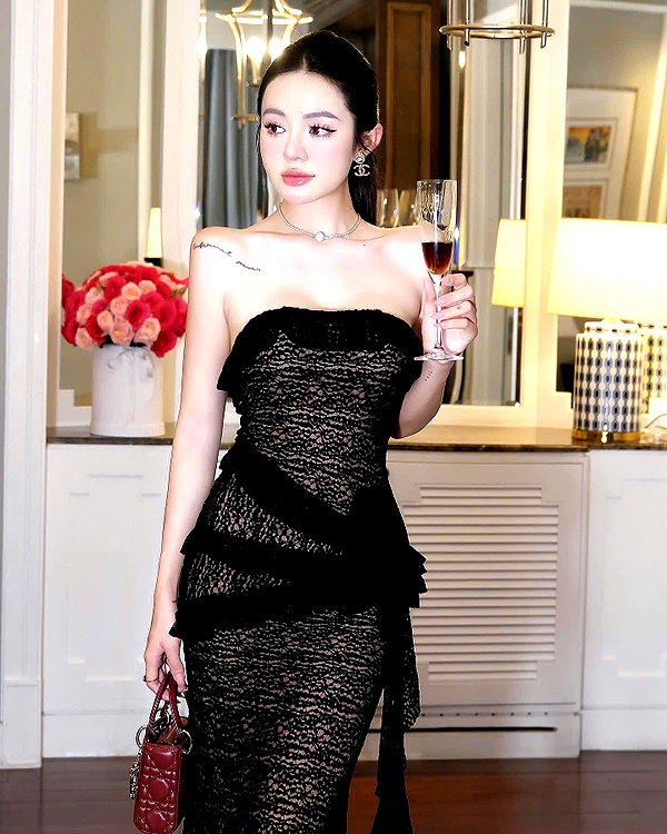 lyhythuedoxinh instagram image archive image