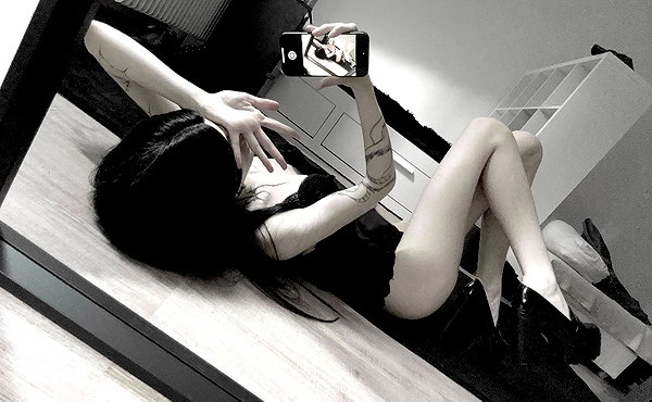 annaemiliaz instagram image archive image