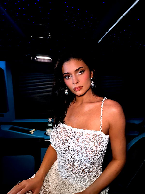 kyliejenner instagram image archive image