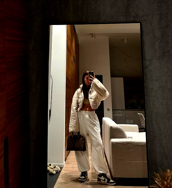 veroni22ka instagram image archive image