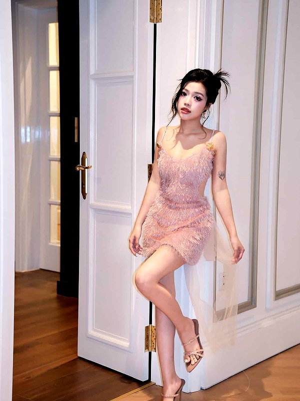 lyhythuedoxinh instagram image archive image