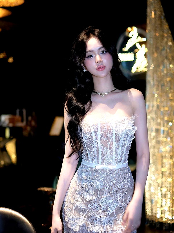 lyhythuedoxinh instagram image archive image