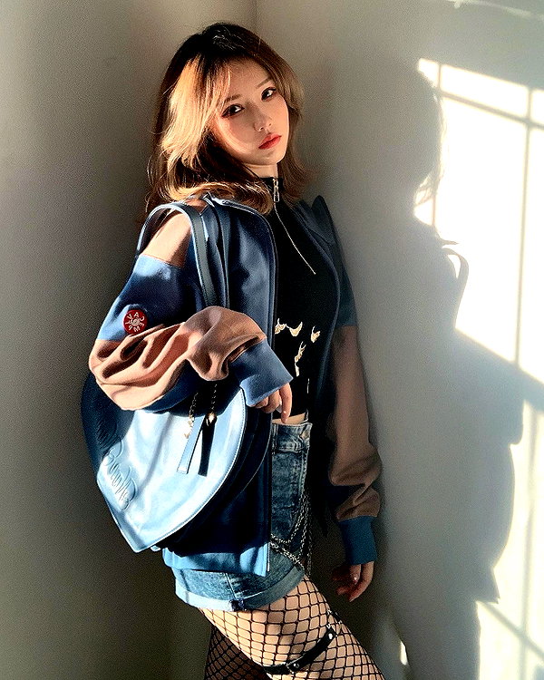rakukoo instagram image archive image