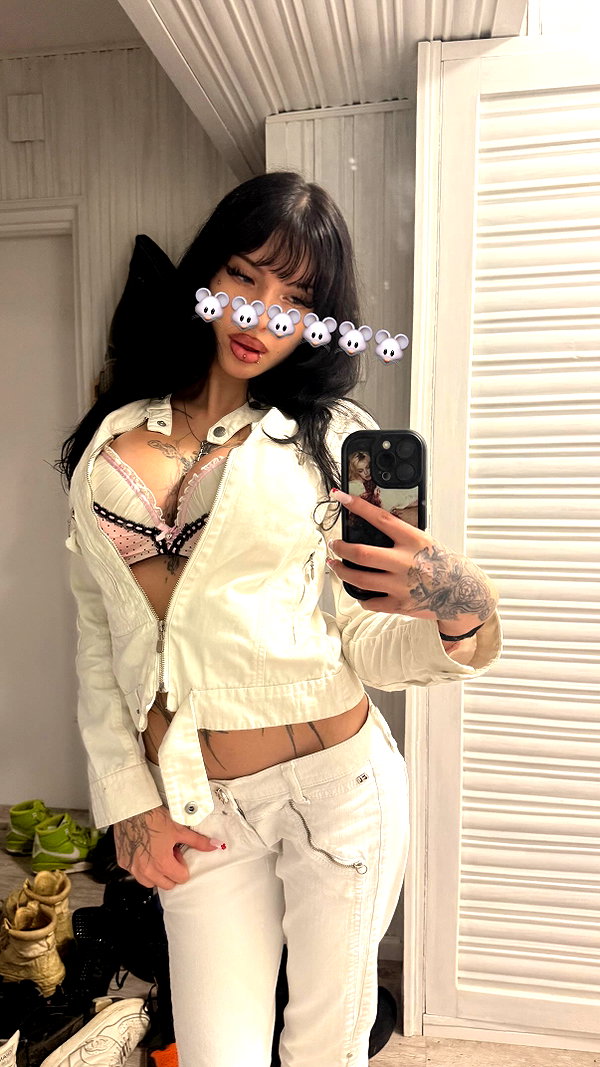 aleksaoaa instagram image archive image