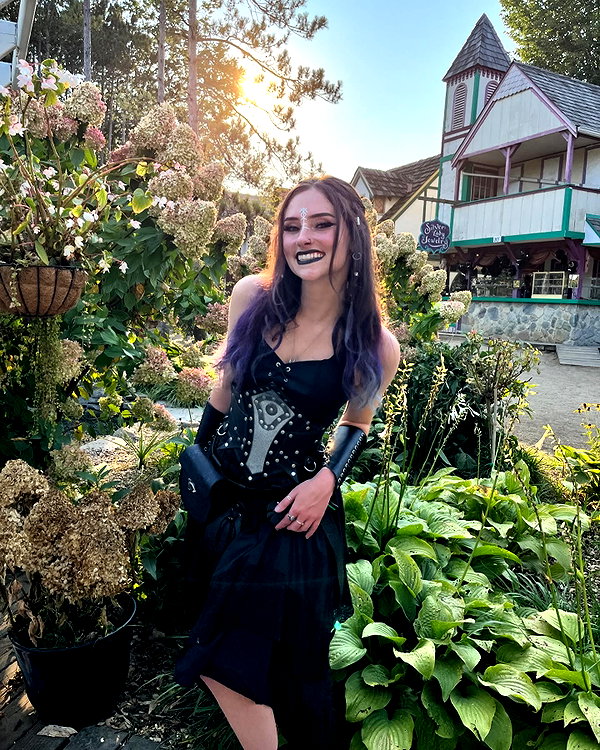 megann_eliizabeth instagram image archive image