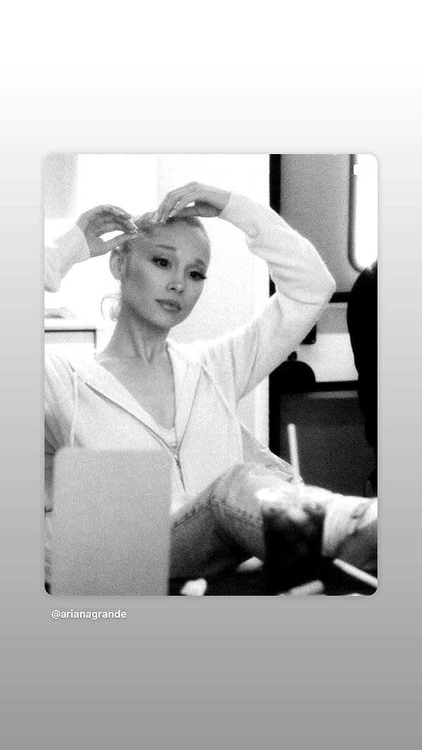 arianagrande instagram image archive image