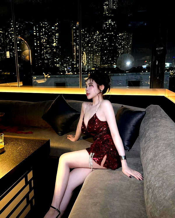 lyhythuedoxinh instagram image archive image