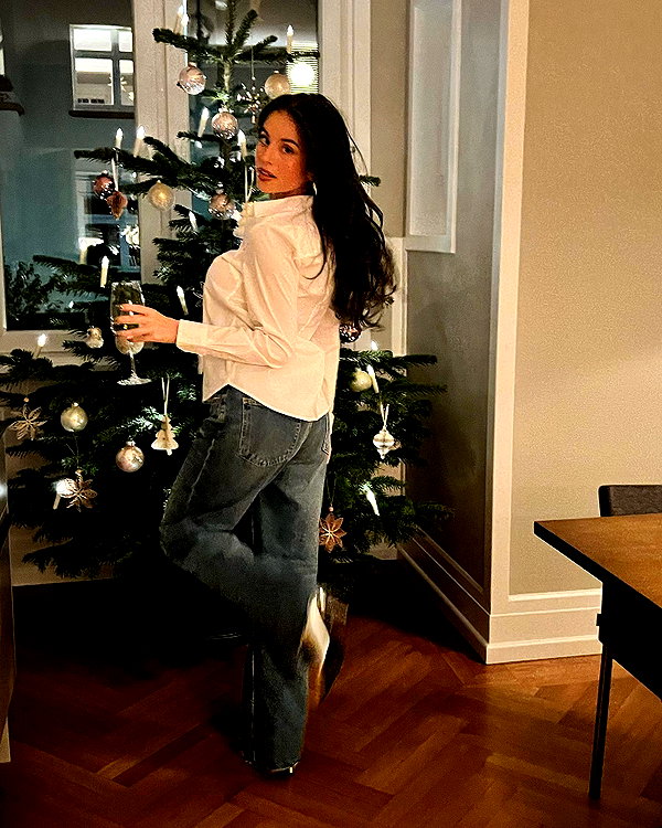 zoeliss instagram image archive image
