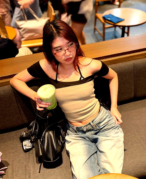 _nei.ko instagram image archive image