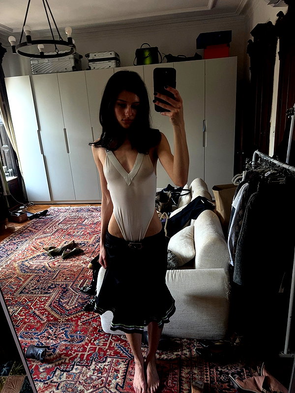 reneeebeller instagram image archive image