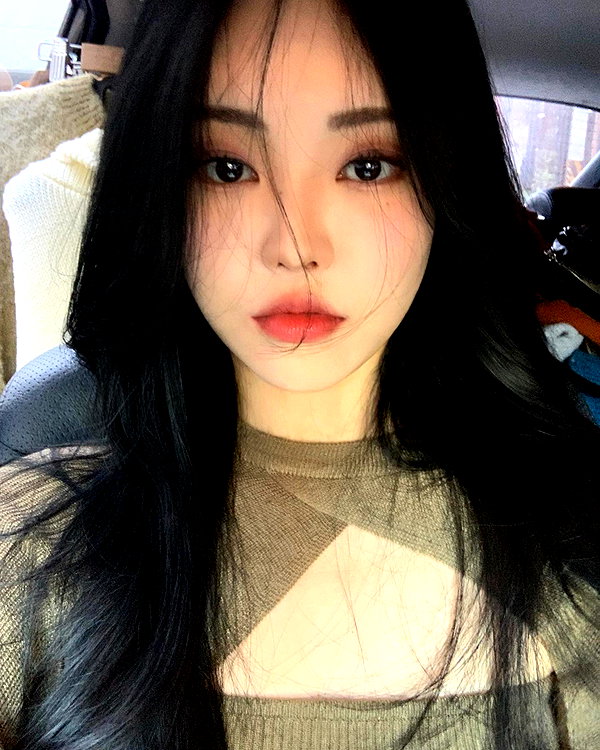 daxbin instagram image archive image